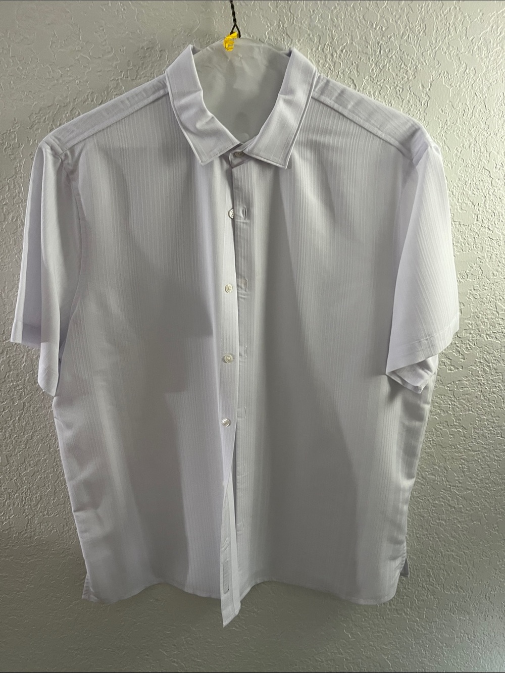 Perry Ellis Men's White Short-Sleeve Button-Up Shirt